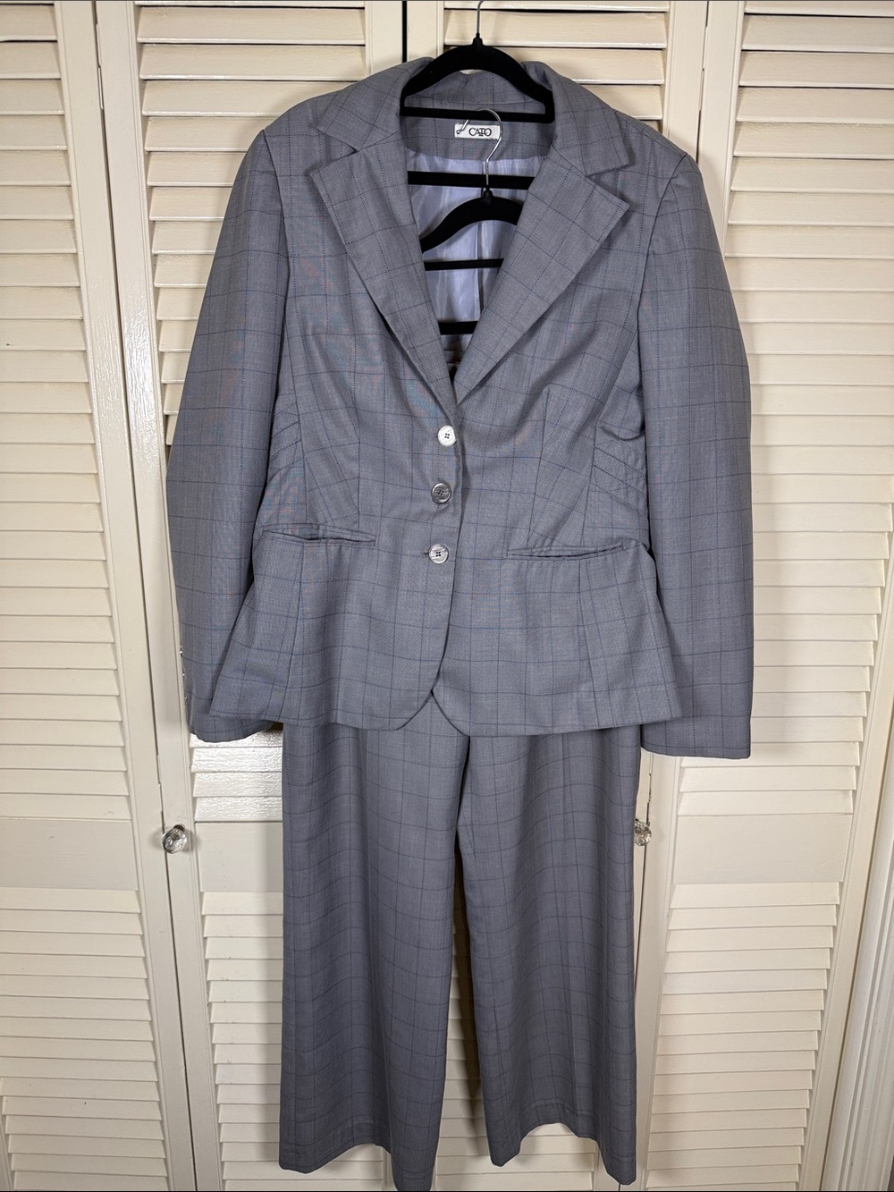 Cato Women's Pants Suit size 14 Gray Plaid Blazer Trouser 2 Piece Set Career